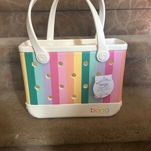NWT COLOR BURST BITTY BOGG BAG